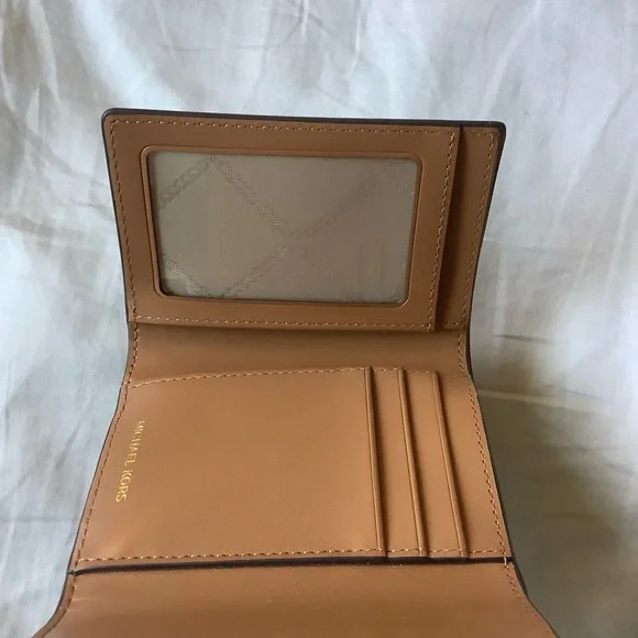 Michael Kors Compact Wallet - Picture 6 of 7